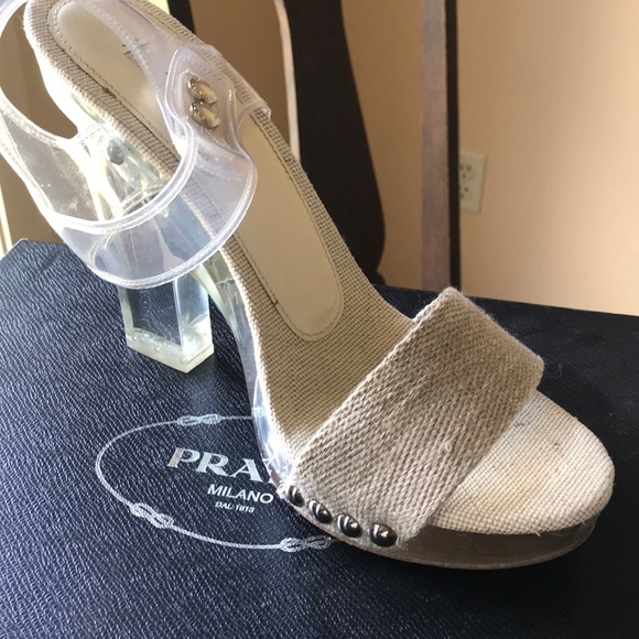 thick clear heel shoes